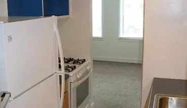 2 of 5 938 - 940 East 3rd Street Apartment for rent in St Paul, MN