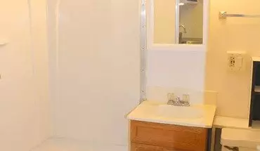 4 of 5 938 - 940 East 3rd Street Apartment for rent in St Paul, MN