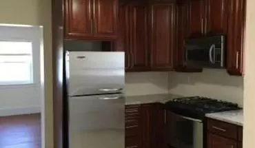 2 of 11 Spacious 2 bedroom Apartment in Private House on 2nd floor, With Hudson River View in Yonkers. Apartment for rent in Yonkers, NY