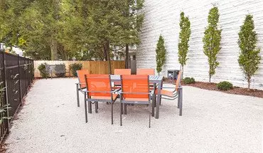 3 of 61 521/527 E. Main Street Apartment for rent in Lexington, KY