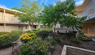 3 of 13 (anna) 4610 Natick Avenue Apartment for rent in Sherman Oaks, CA