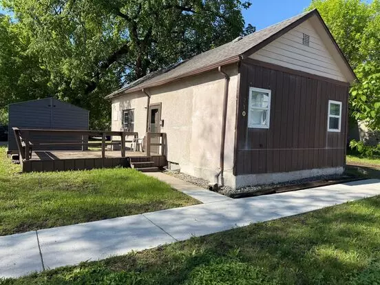Charming 2 Bed, 1 Bath Home – Month-to-month Rental | $800/month Apartment for rent in Fargo, ND