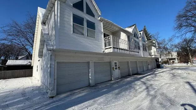 1334 5th Ave S Apartment for rent in Fargo, ND