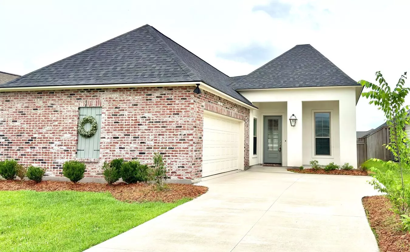 Warm Elegance In The Willows - 4Bedroom 2Bath Family Haven House for rent in Baton Rouge, LA