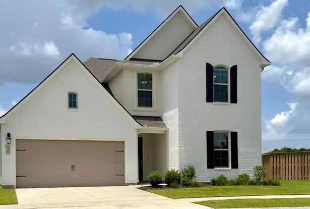 Spacious 4br/3ba Townhouse In Desirable Bellacosa – Clubhouse, Pool & Prime Location! Apartment for rent in Baton Rouge, LA