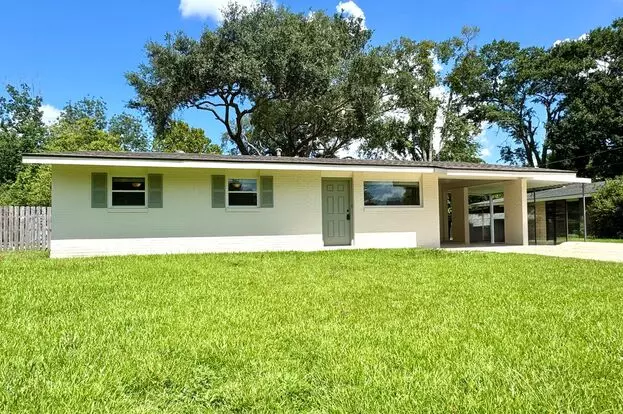 Beautifully Remodeled 3br/2ba Pet-friendly Home In Excellent Location Apartment for rent in Baton Rouge, LA