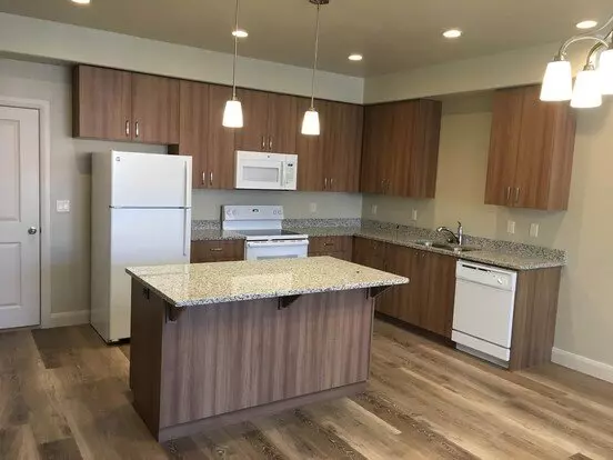 3 Bed 2 Bath Home For Rent, Small Dog Allowed! Apartment for rent in Washington, UT