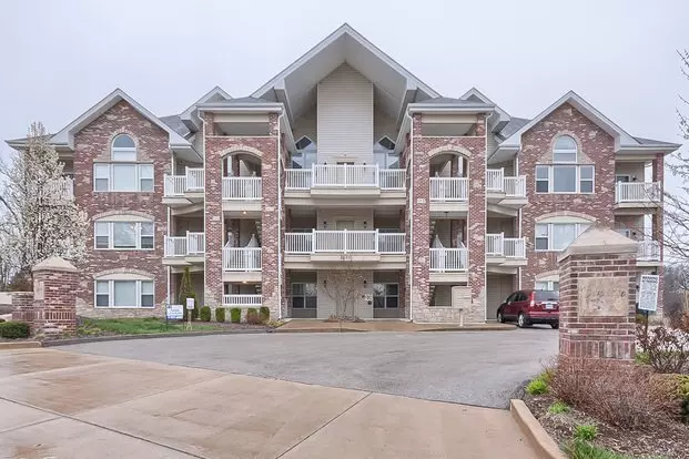 (065) Oakridge Apartments Apartment for rent in St Charles, MO (065) Oakridge Apartments Apartment for rent in St Charles, MO