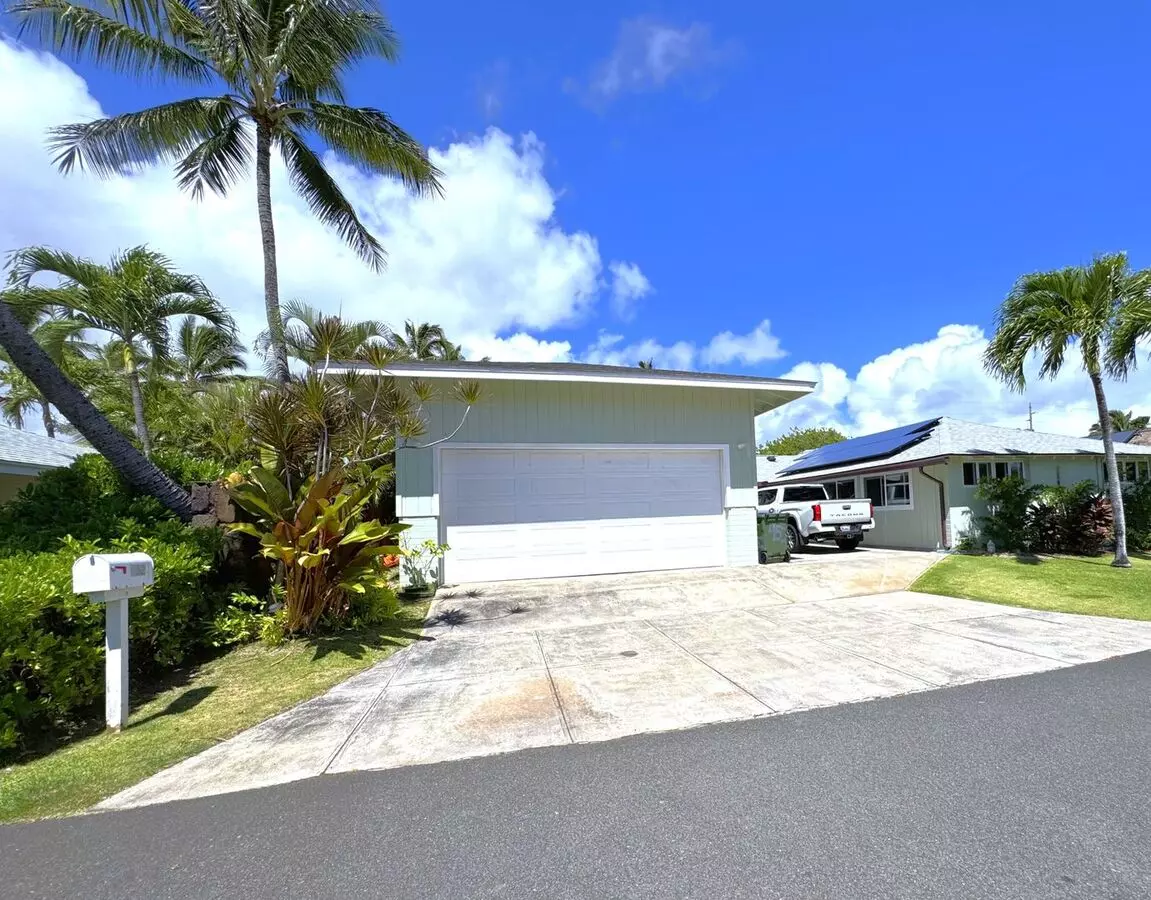 Dune Circle - Renovated Three Bedroom, Two Bath Single Family Home House for rent in Kailua, HI