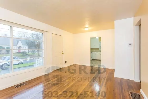 2 Bedroom House Available In Kenton Neighborhood! Apartment for rent in Portland, OR