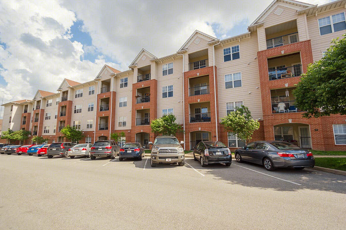 Kirkwood Station Plaza Apartments Kirkwood, MO