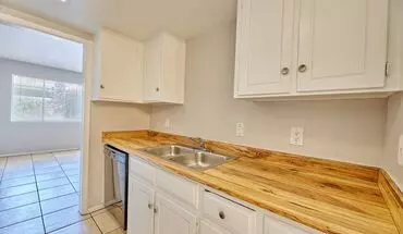 4 of 22 N 19th Ave House for rent in Phoenix, AZ