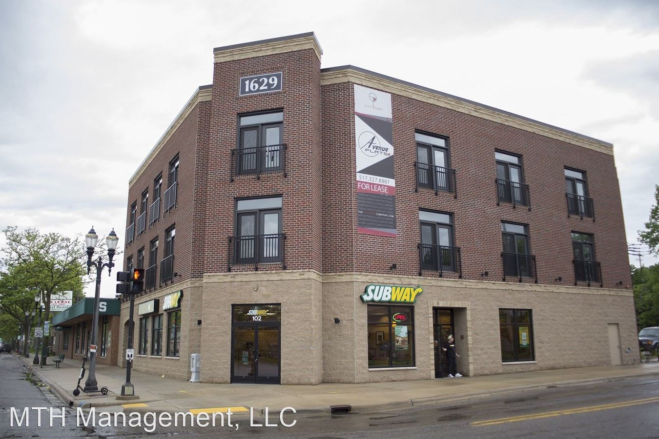 Avenue Flats Apartments 1629 E Michigan Ave Lansing, MI