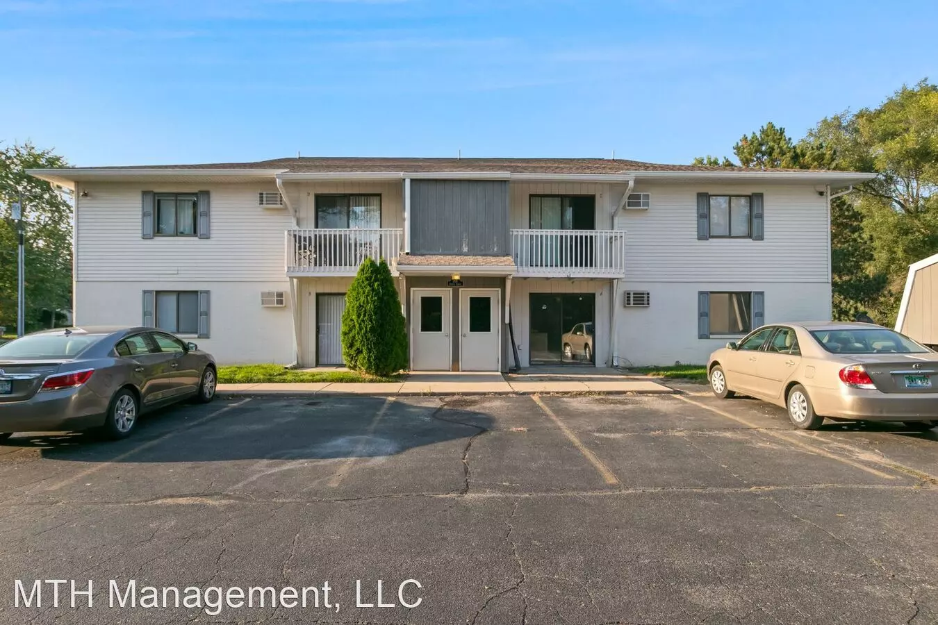 Center Court Apartments Apartment for rent in Lowell, MI