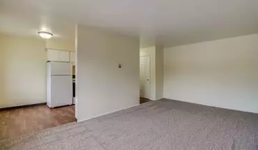 4 of 14 Wilshire Apartments (Wilshire 23 LLC) Apartment for rent in Lansing, MI