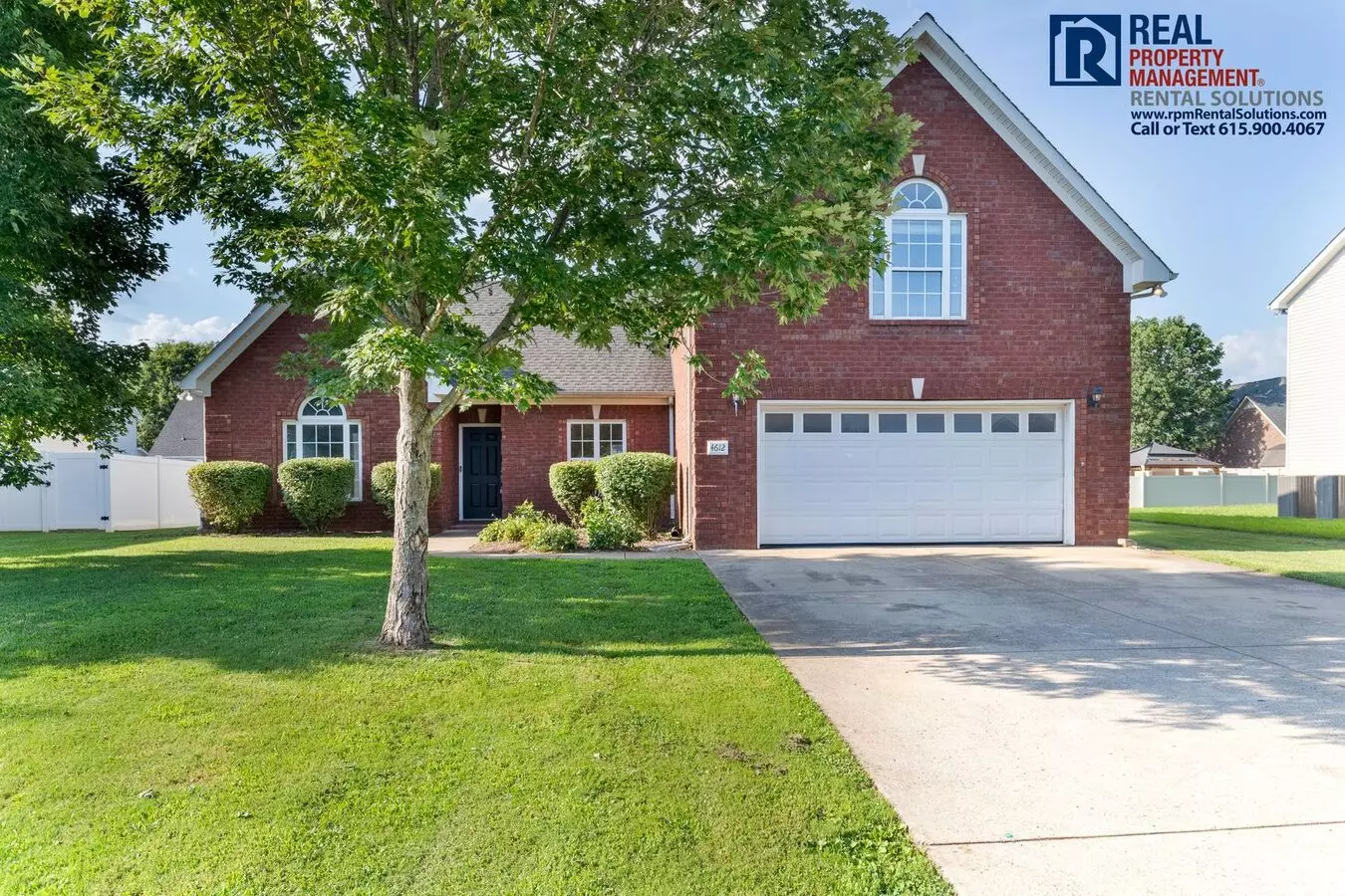 Amazing 3 Bedroom Home With Attached Garage! House for rent in Murfreesboro, TN
