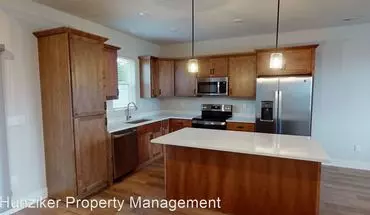 2 of 6 3 Bedroom Townhouse Available June 14th, 2024 House for rent in Gilber, IA