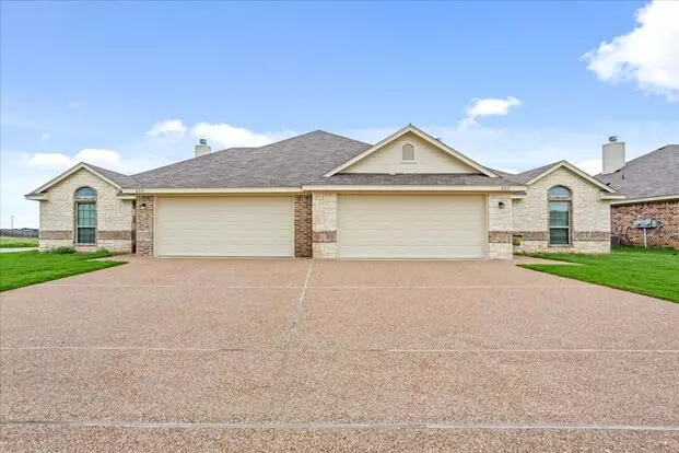 Duplex On Hilltop Drive | Midway Isd *leasing Special Available* Apartment for rent in Hewitt, TX