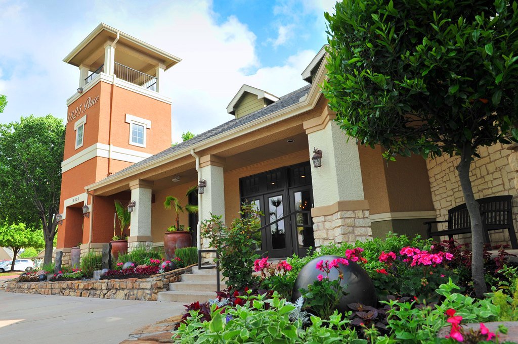 1825 Place Apartments Pflugerville, TX