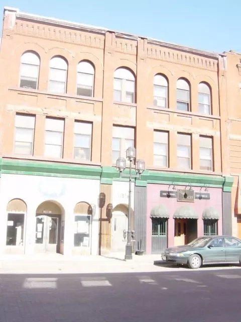 Aces Building Apartment for rent in Duluth, MN