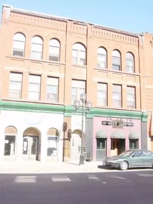 Aces Building Apartment for rent in Duluth, MN