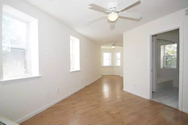 Grays Ferry Ave 2435 Apartment for rent in Philadelphia, PA Grays Ferry Ave 2435 Apartment for rent in Philadelphia, PA