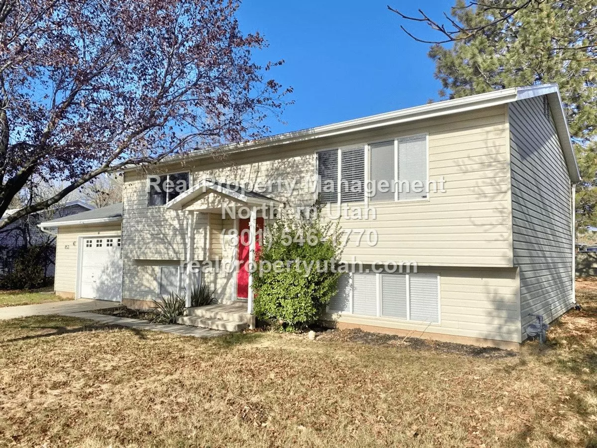 853 Amethyst House for rent in Layton, UT