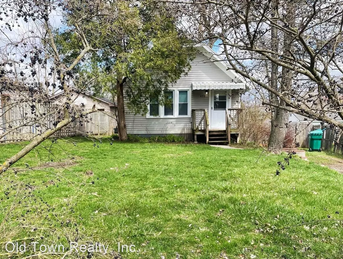 Lovely Two Bedroom House Near Washtenaw Golf Club! House for rent in Ypsilanti, MI