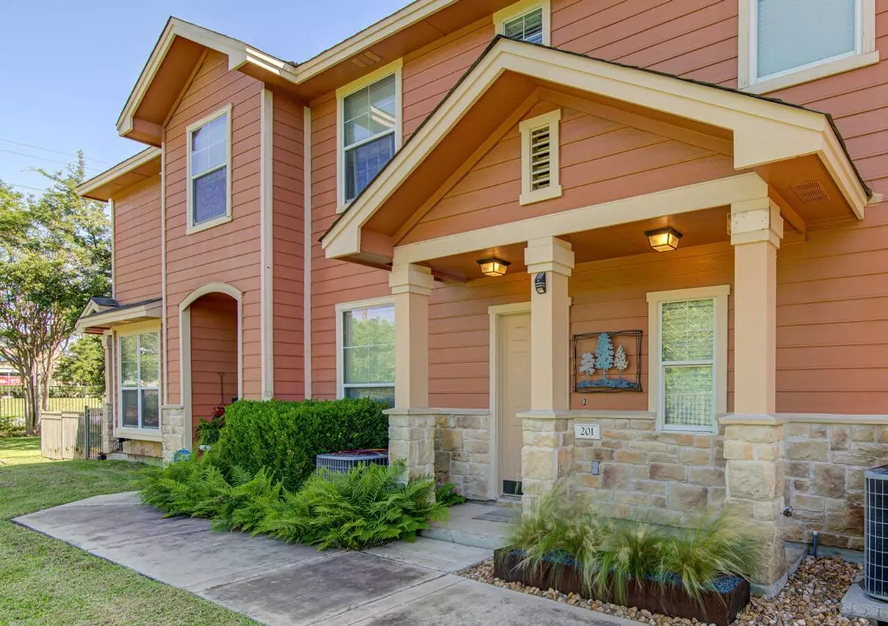 Serene 2-story Condo With Garage In Gated Community Apartment for rent in Round Rock, TX