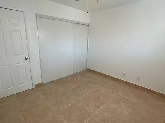 950, 980, 1002 W. Bishop Apartment for rent in Santa Ana, CA