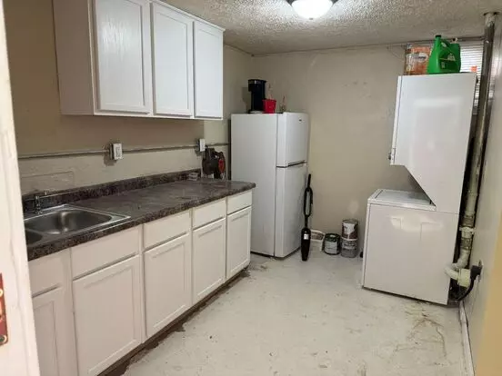700 W State St Apartment for rent in Springfield, MO