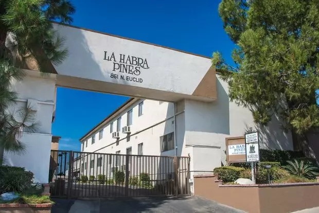 Euc861 Apartment for rent in La Habra, CA