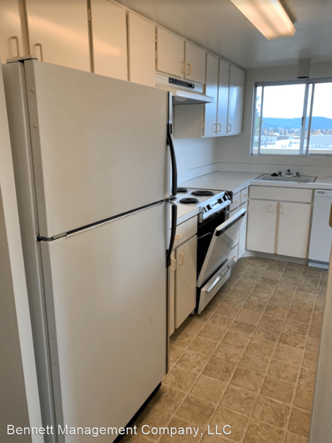 2 Bedrooms 1 Bathroom Apartment for rent at 1080 Patterson St in Eugene, OR