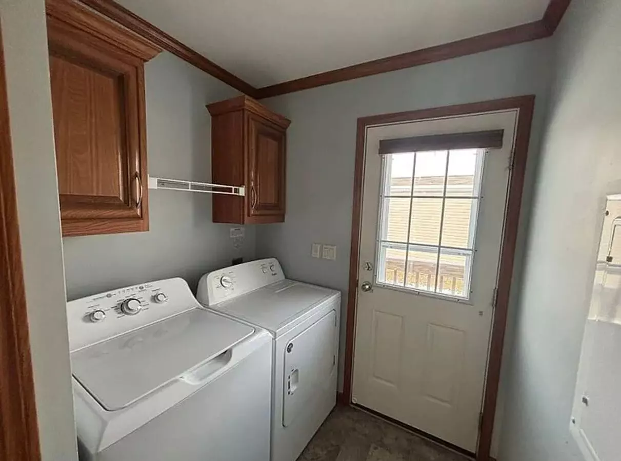 6274 Tarragon Way #281 House for rent in Fenton, MI