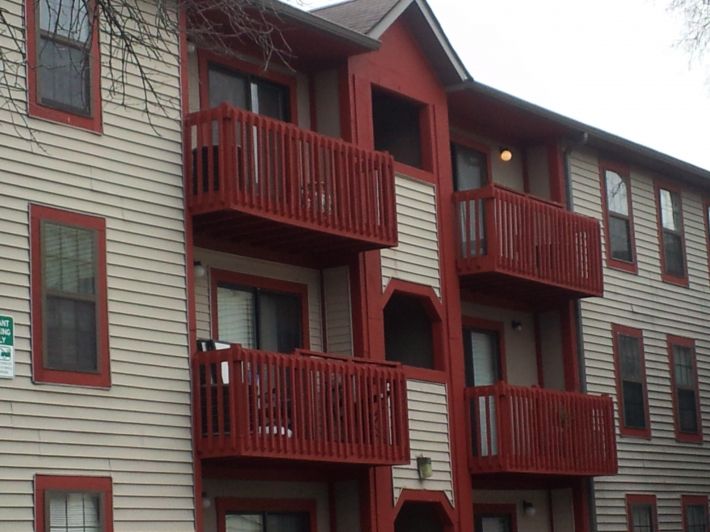 215 Littleton St Apartment for rent in West Lafayette, IN