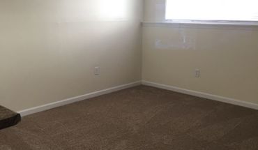 3 of 5 215 Littleton St Apartment for rent in West Lafayette, IN