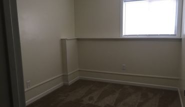4 of 5 215 Littleton St Apartment for rent in West Lafayette, IN