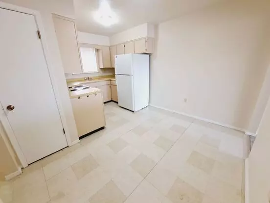 1816 Mary Ellen Street Ne Apartment for rent in Albuquerque, NM