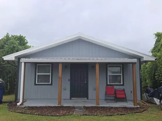 Nearly New 3Bed Home, Centrally Located To Shopping & Tyndall Afb! *military & Move-in Specials Available!!* Apartment for rent in Panama City, FL