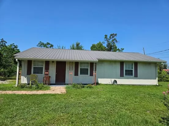 Charming 3Bed Home On A Corner Lot In Lynn Haven! Apartment for rent in Lynn Haven, FL