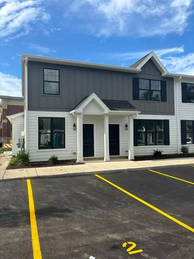 2 of 2 1432 and 1436 Naper Wheaton Road Apartment for rent in Naperville, IL