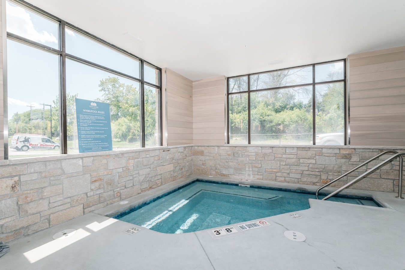 West House At Foxtown Apartments Mequon, WI