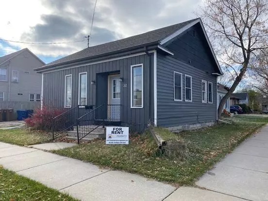 212 Milwaukee St Apartment for rent in Menasha, WI