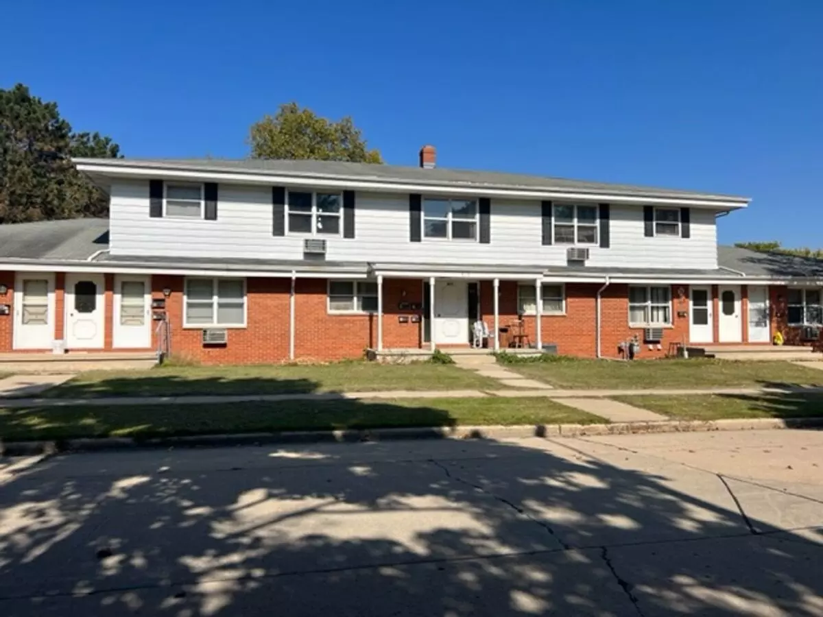 812 W Whittier Dr Apartment for rent in Appleton, WI