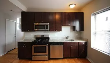 4 of 15 2321-25 W Arthur Ave 6447-49 N Claremont Ave Apartment for rent in Chicago, IL