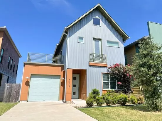 Modern 3 Bedroom /3 Bathroom At Trinity Crossing!!! Apartment for rent in Austin, TX
