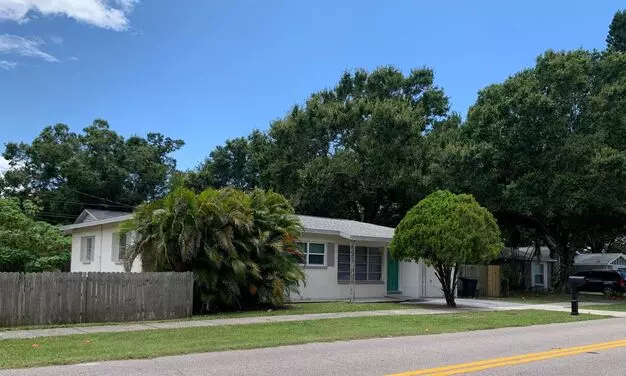 Updated 3 Bedroom 2 Bath In Central Gulfport Apartment for rent in Gulfport, FL