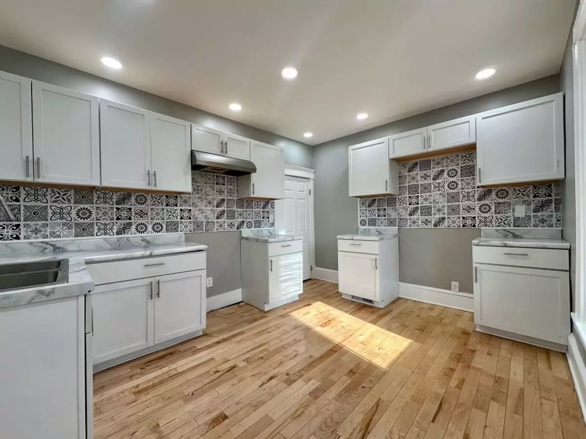 Spacious 4 Bedroom Home In Minneapolis! House for rent in Minneapolis, MN