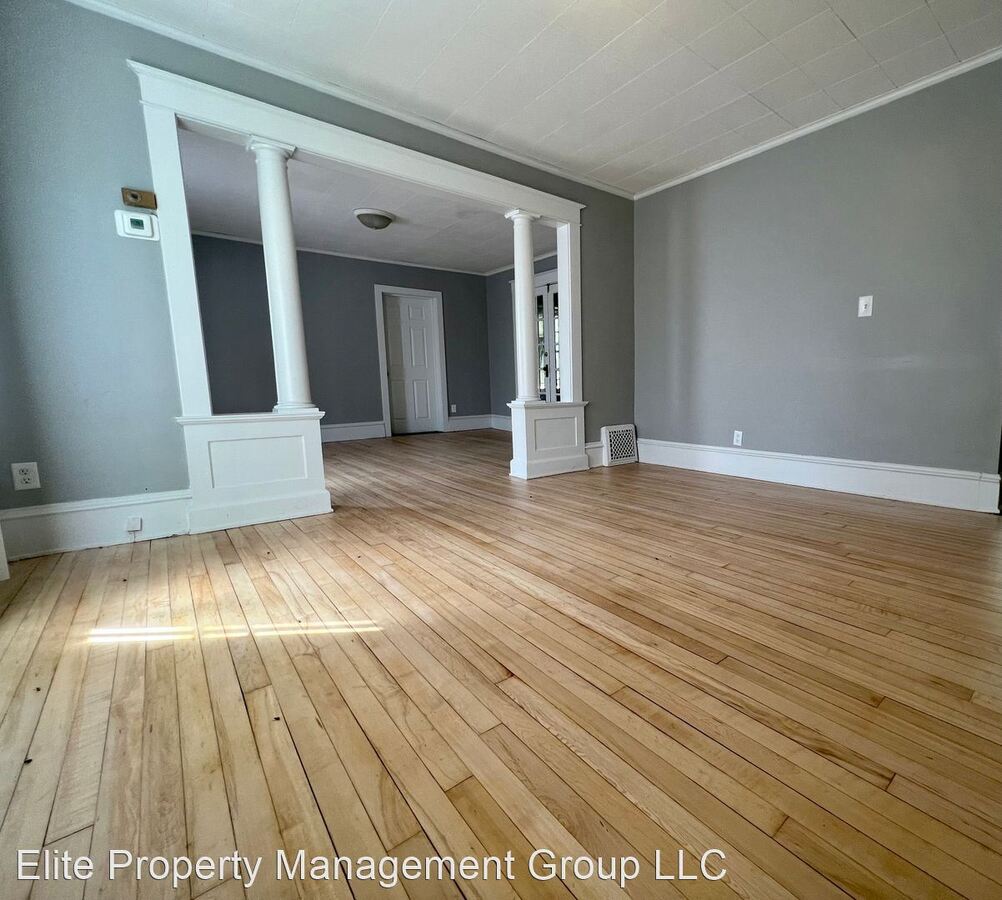 3326 Fremont Ave Minneapolis, MN Apartment for Rent