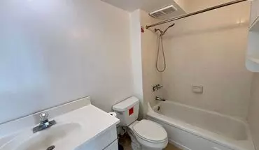 5 of 11 Available Now! 2 Bed 1 Bath 1 Covered Parking All Utl. Included, Washer Dryer In Unit Apartment for rent in Honolulu, HI